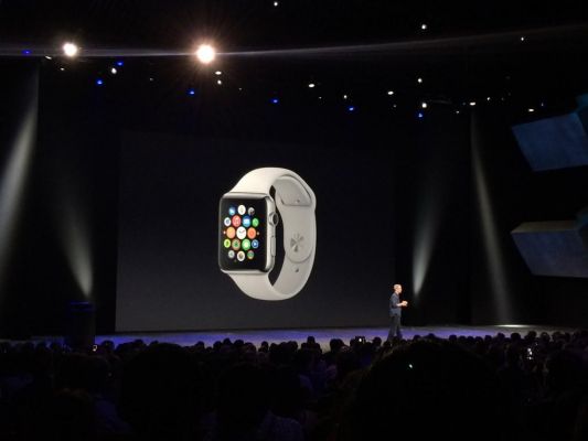 Свои следующие умные часы Samsung выпустит вместе с платежным сервисом