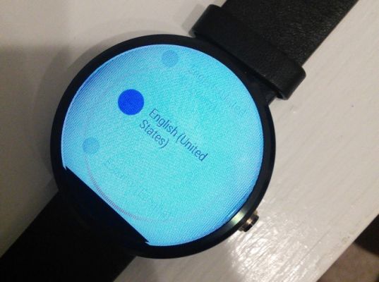 Дисплей умных часов Motorola Moto 360 страдает остаточным изображением