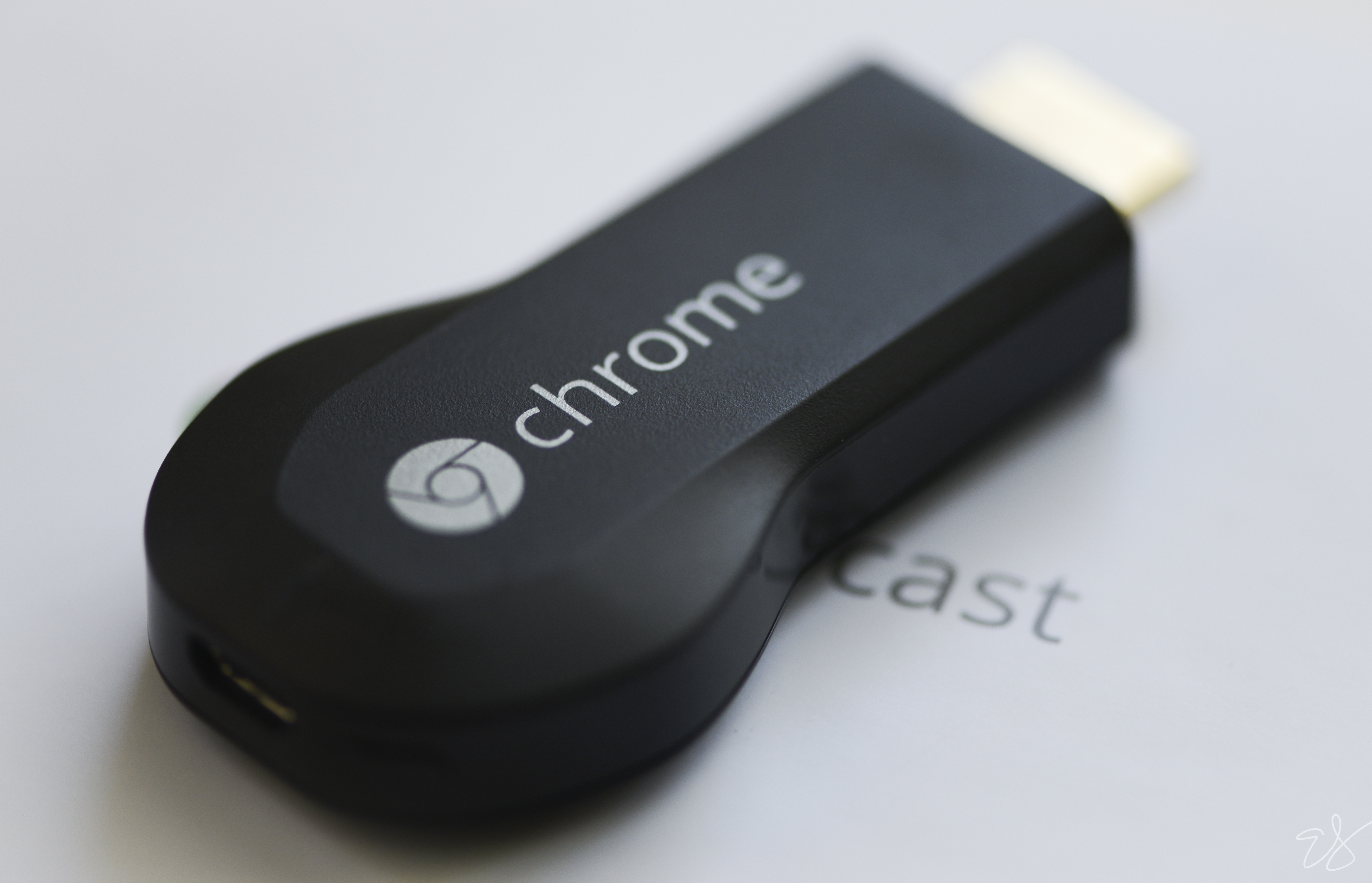 Google chromecast. Хромкаст донгл. Приставка хромкаст. Google донгл Chromecast. Chromecast поколение.