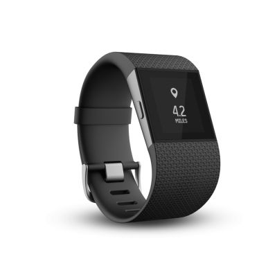 Fitbit представила свои новые часы Surge и умные браслеты Charge