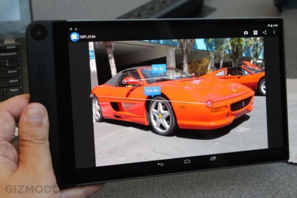 Планшет Dell Venue 8 7840 с четырьмя камерами