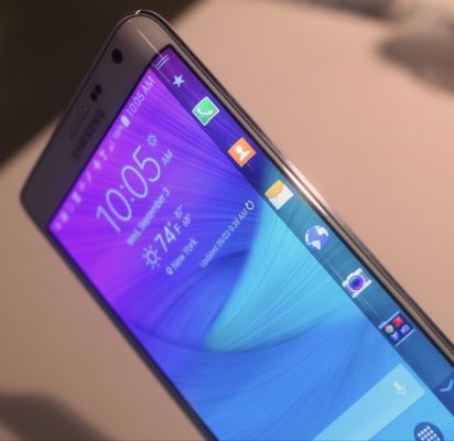 Samsung работает над GALAXY S6 и GALAXY S6 Edge с изогнутым экраном