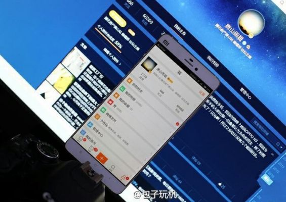 Xiaomi Mi5 в чёрном цвете корпуса показан на фотографии