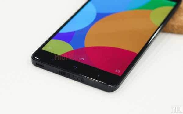 Первые живые фотографии нового флагмана Xiaomi Mi Note