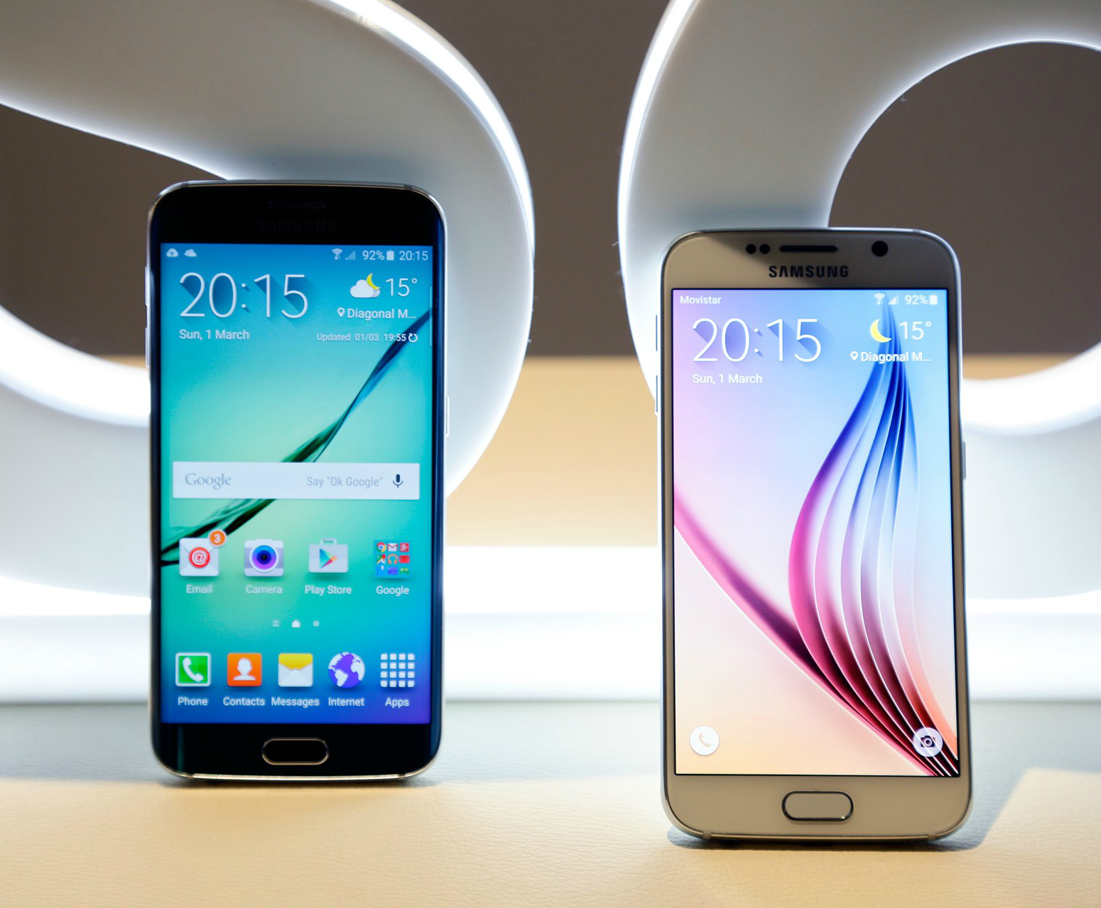 Samsung s6 2015. Самсунг галакси s 2015. Galaxy s6 и Galaxy s6 Edge. Samsung Galaxy s6 диагональ.