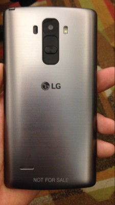 Живые фотографии LG G4 Note со стилусом