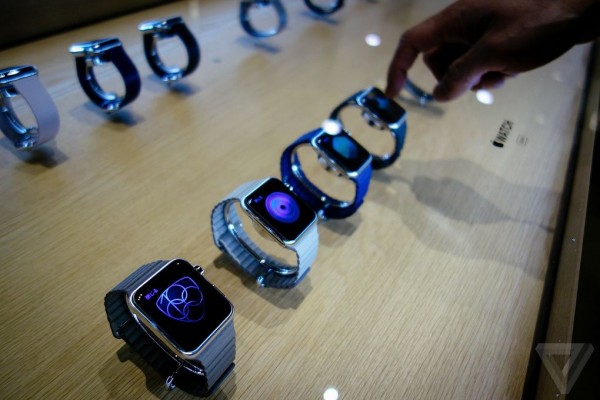 Фотогалерея: магазины Apple во время запуска предзаказов на Apple Watch