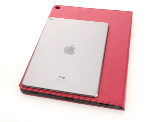 Фото: чехол iPad Pro в сравнении с iPad Air