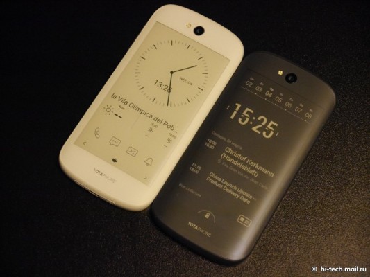 YotaPhone 2: версия в белом корпусе, платформа YETI и аксессуары