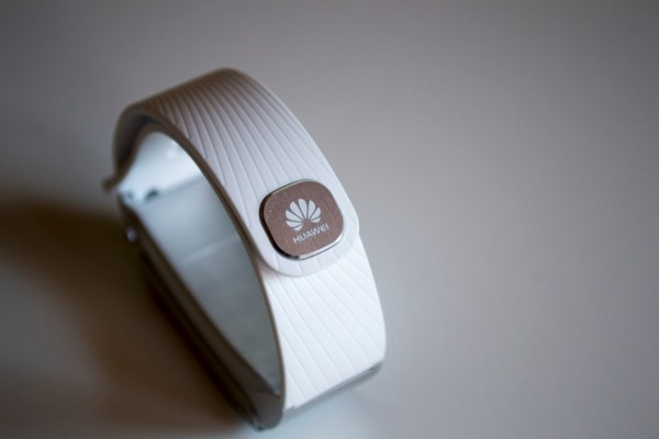 Обзор Huawei TalkBand B2