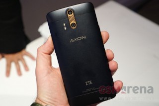 ZTE представила смартфон Axon