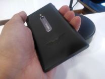 40 Nokia Lumia 800 Dark Knight Rises Edition