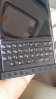 Android-слайдер BlackBerry Venice показался на живых фотографиях