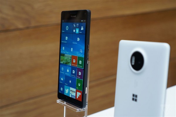 Презентация Microsoft: новые Lumia 950/950 XL, Continuum для телефонов и Lumia 550