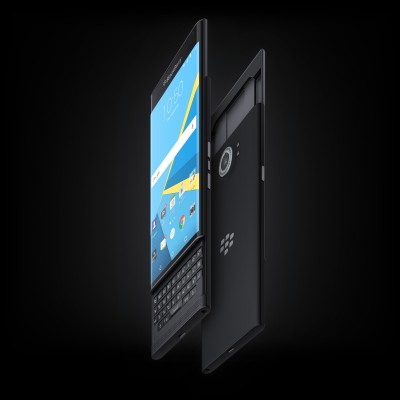 Опубликовано новое «живое» фото и анбоксинг BlackBerry Priv