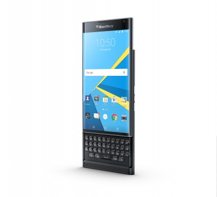 Опубликовано новое «живое» фото и анбоксинг BlackBerry Priv