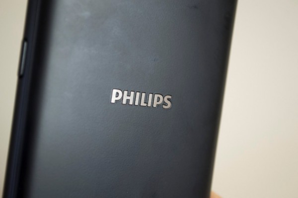 Обзор Philips S396