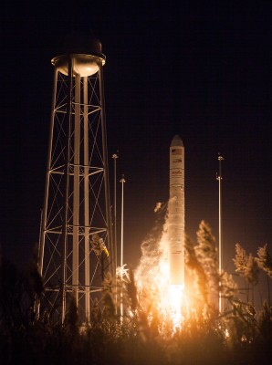 NASA опубликовало качественные фото неудачного запуска ракеты Antares