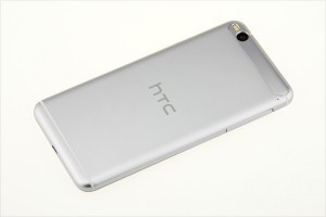 Показаны "живые" фото смартфона HTC One X9