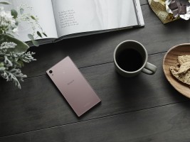 Sony представила флагман Xperia Z5 в розовом исполнении