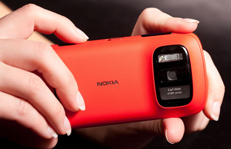 Nokia работает над разными PureView-смартфонами
