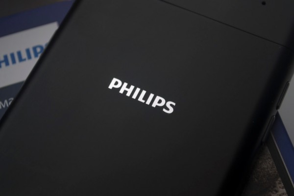 Обзор Philips Xenium V787
