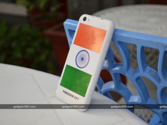 Что на самом деле представляет собой индийский смартфон за 300 рублей