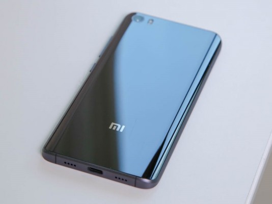 Старт продаж Xiaomi Mi5 Ceramic Exclusive намечен на начало апреля