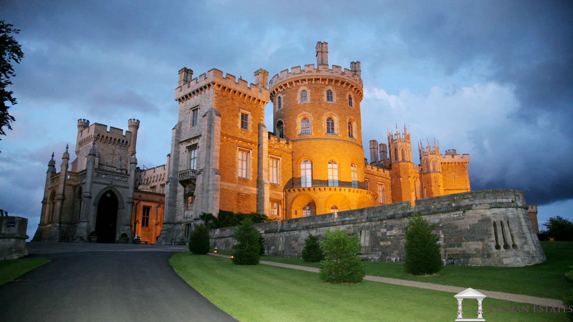 Castle вики. Замок Бивер-Касл Великобритания. Бивер Касл замок. Бельвуар Касл. Бельвуар замок Англия.