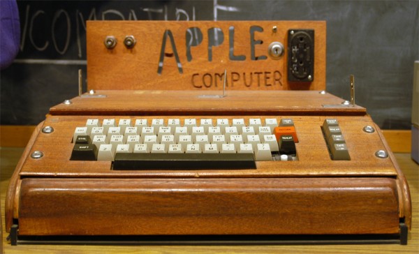 Компании Apple исполнилось 40 лет