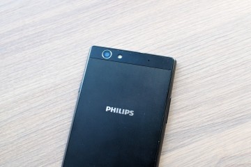 Обзор Philips S616
