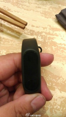 Новый Xiaomi Mi Band 2 стал более автономным