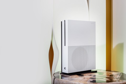Microsoft представила Xbox One S: меньше — значит лучше