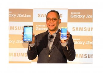 Samsung представила смартфон Galaxy J Max с экраном на 7 дюймов