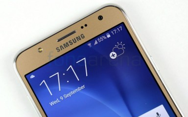 Samsung представила смартфон Galaxy J Max с экраном на 7 дюймов