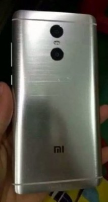 Xiaomi готовит металлический смартфон с двойной камерой