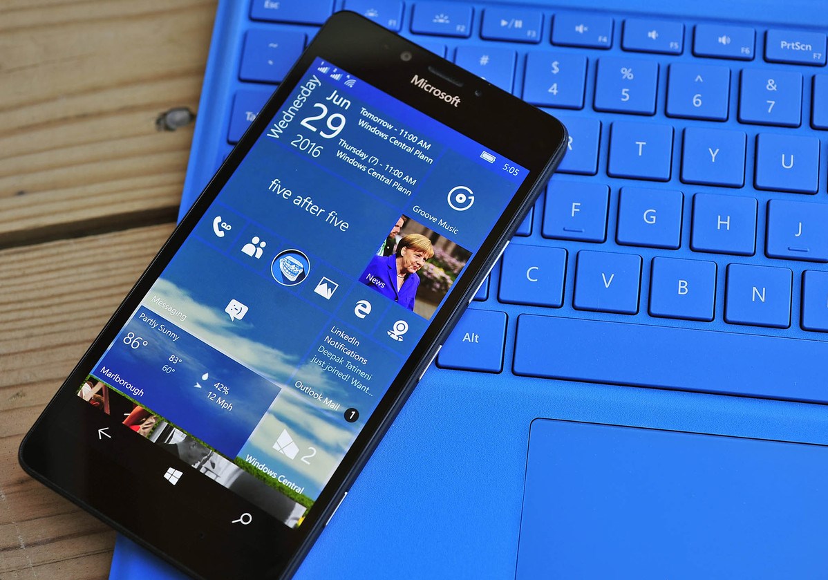 Windows 10 Mobile получила юбилейное обновление