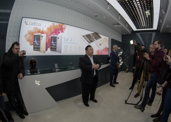 В России открылся первый флагманский магазин LeEco