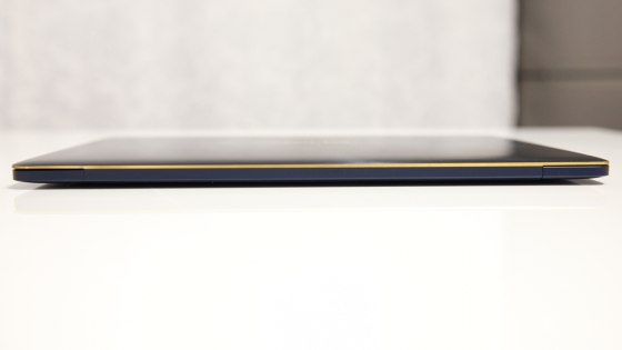 Обзор ASUS ZenBook 3 (UX390UA) — Внешний вид. 8
