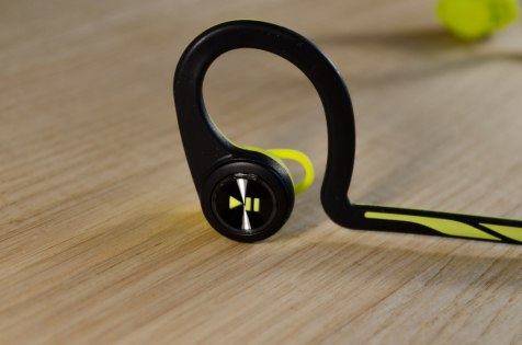 Обзор Plantronics BackBeat FIT — Связь и звук. 3