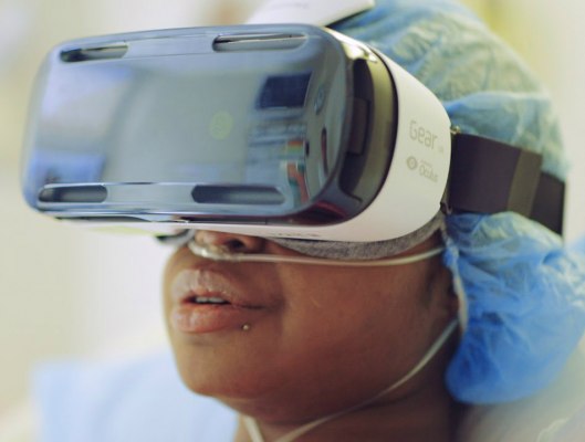 Как виртуальная реальность помогает в лечении фобий