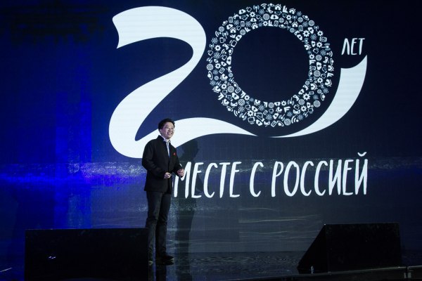 Huawei: Китайский новый год, итоги 20-летия и Honor 8 «Розовая сакура»