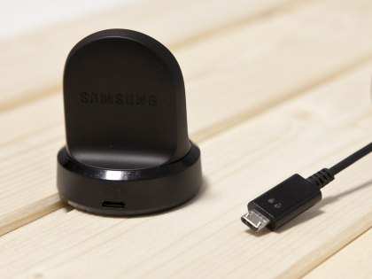 Обзор умных часов Samsung Gear S3 — Комплектация. 5