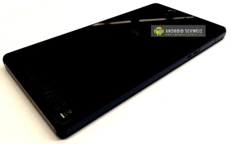 Шпионские фотографии смартфона Sony C6603 Yuga