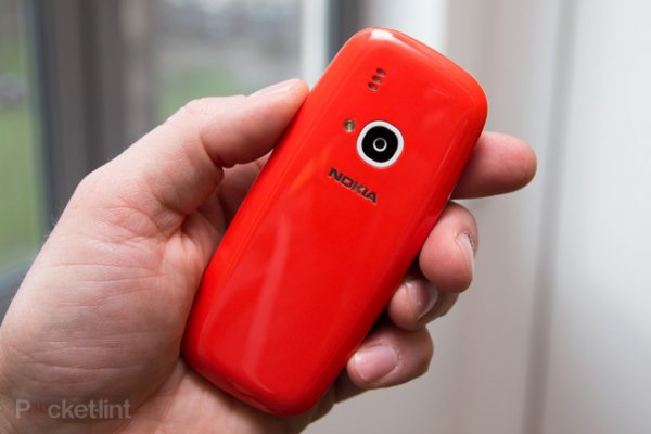 Новая Nokia 3310: живые фото и сравнение с оригиналом