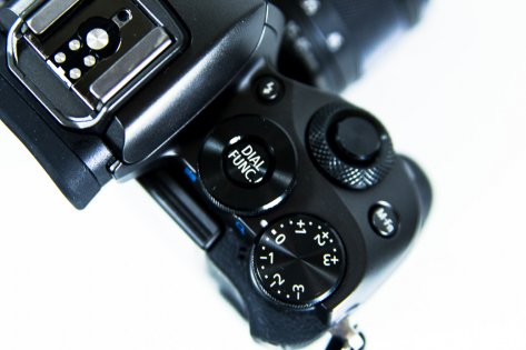 Обзор Canon EOS M5 Kit — Внешний вид . 7