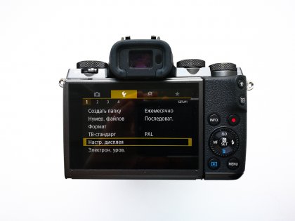 Обзор Canon EOS M5 Kit — Интерфейс. 4