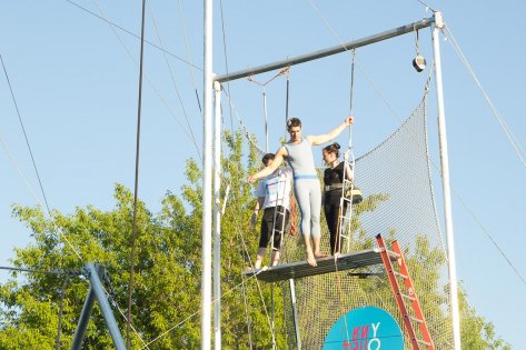 В Москве открылась школа воздушной гимнастики «Трапеция Yota»