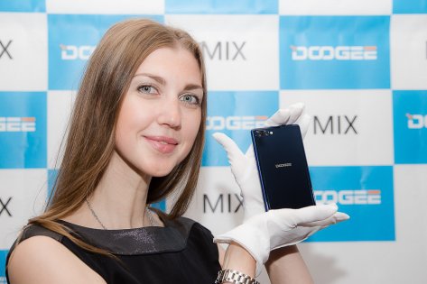 Doogee выходит на российский рынок с бюджетным флагманом MIX