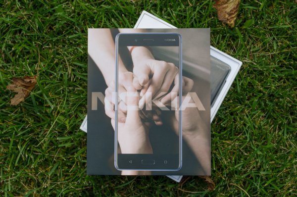 Обзор Nokia 8 — Комплектация. 1